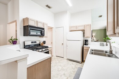 7859 Split Oak Dr, Houston, TX 77040 - photo 6