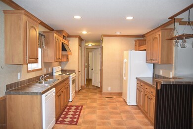 10 Achurch Place, Seabrook, SC 29940 - photo 2