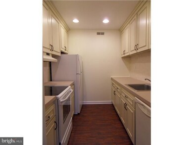 6 Twin Rivers Dr N unit L, East Windsor, NJ 08520 - photo 5