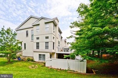 4016 Dogberry Ln, Fairfax, VA 22033 - photo 3