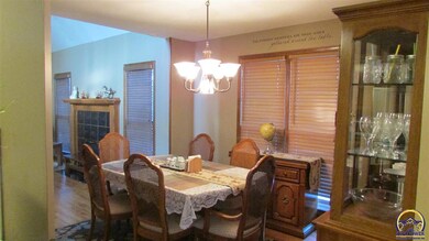 3714 SW Lincolnshire Rd, Topeka, KS 66610 - photo 7