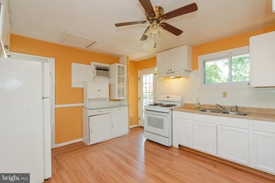 5511 Mayview Ave, Baltimore, MD 21206 - photo 7