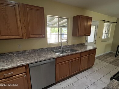 4717 E Eastland St, Tucson, AZ 85711 - photo 3