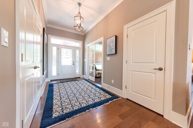 9172 W Tulip Dr, Columbus, IN 47201 - photo 5