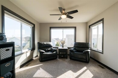 3507 Bluebird Dr SW, Cedar Rapids, IA 52404 - photo 5