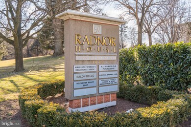 Radnor House unit 108, Bryn Mawr, PA 19010 - photo 2