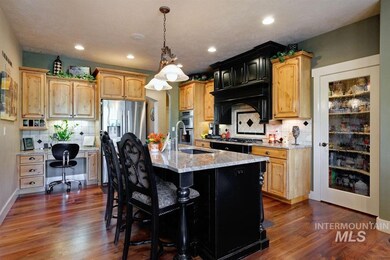 436 W Bayhill Dr, Nampa, ID 83686 - photo 2