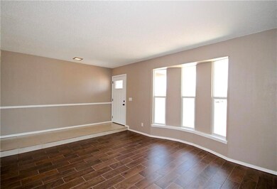 10748 Janway Dr, El Paso, TX 79935 - photo 5