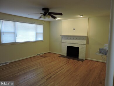 7905 Shirley Ct, Clinton, MD 20735 - photo 3