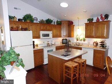 21 Greenbriar Dr, Myerstown, PA 17067 - photo 2