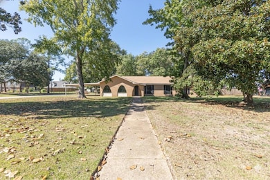 533 Stephen Cir, Alexandria, LA 71303 - photo 2