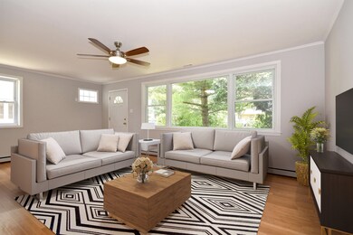 1123 E Grant Dr, Des Plaines, IL 60016 - photo 5