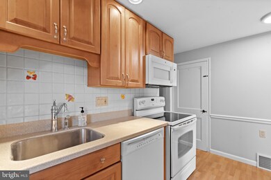 321 Inwood Rd, Ardmore, PA 19003 - photo 6