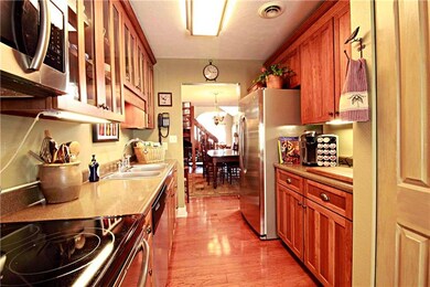 Function meets fashion~ Glass front cabinets and s