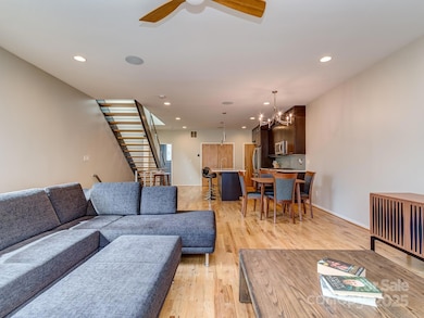 915 Westbrook Dr unit A, Charlotte, NC 28202 - photo 3