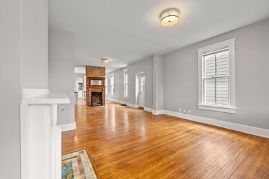 living room 02