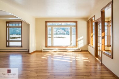 Living/Dining Area