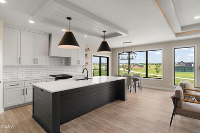 1_Kitchen_Summer
