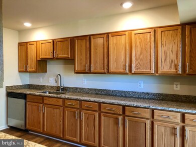 500 Chapel Ct unit NO216, Walkersville, MD 21793 - photo 4