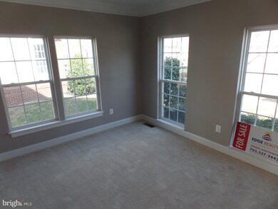 15515 Glastonbury Way, Upper Marlboro, MD 20774 - photo 3