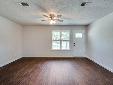 705 N Avenue B, Springtown, TX 76082 - photo 6