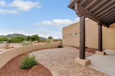 Courtyard with Pavers