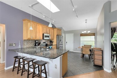 8233 Wellsmere Cir, Orlando, FL 32835 - photo 7