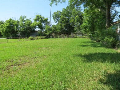 3458 Lydia St, Houston, TX 77021 - photo 2