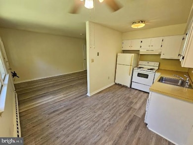 63 N Main St unit 65D, Sellersville, PA 18960 - photo 6