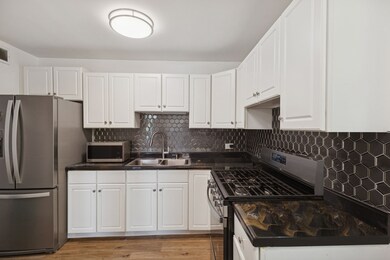 Stratford at South Commons unit 307, Chicago, IL 60616 - photo 2