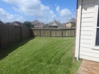 956 Jennifer St, Alvin, TX 77511 - photo 7
