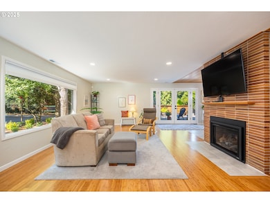 2015 Eastwood Ln, Eugene, OR 97401 - photo 4