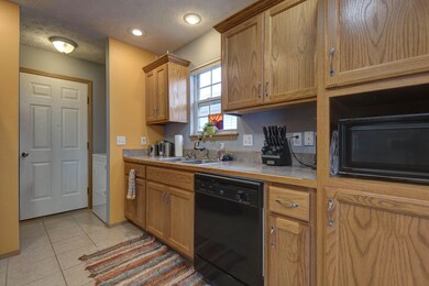 521 W Woodbine Rd, Nixa, MO 65714 - photo 7