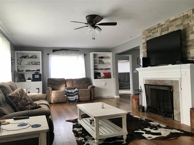 206 W Roe St, Ossian, IN 46777 - photo 7