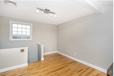 348 Norfolk St unit 3, Cambridge, MA 02139 - photo 2