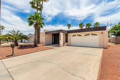 SINGLE FAMLY HOME WITH NO HOA