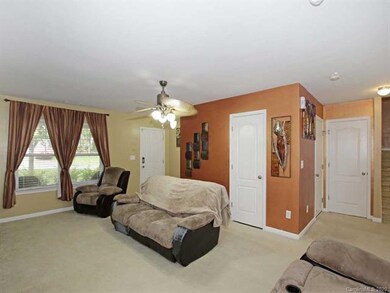 1426 Commonwealth Ave unit 131, Statesville, NC 28677 - photo 4