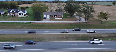 4) 64648-690cb307b54b8