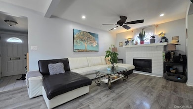 170 E Mineola Ave, Valley Stream, NY 11580 - photo 3