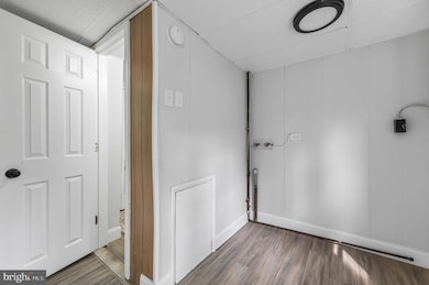 219 Londonderry Ln, Darby, PA 19023 - photo 6