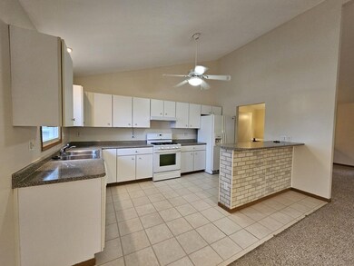 1602 Krame Dr, Crown Point, IN 46307 - photo 6