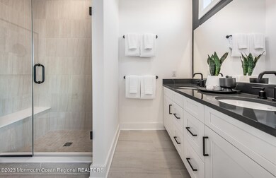 Owners Bath