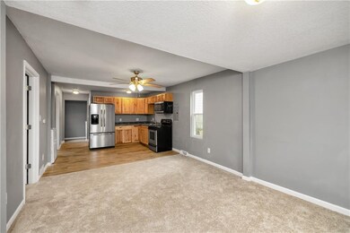 4615 SW 2nd St, Des Moines, IA 50315 - photo 5