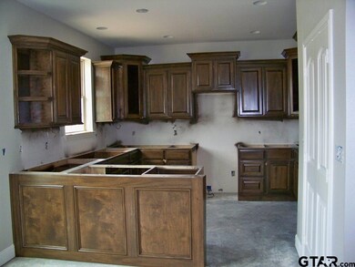 5910 5910 Havens Tr, Tyler, TX 75707 - photo 3