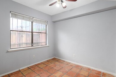 1001 Arlington St unit A, Houston, TX 77008 - photo 6