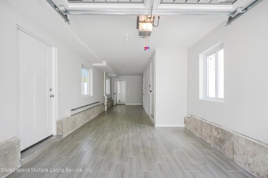 882 Delafield Ave, Staten Island, NY 10310 - photo 3