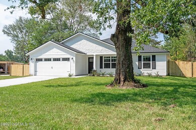 8533 Synhoff Dr, Jacksonville, FL 32216 - photo 6