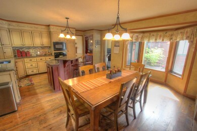 03 Kitchen & Nook