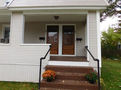 67-69 Angeline St unit 2, West Springfield, MA 01089 - photo 2