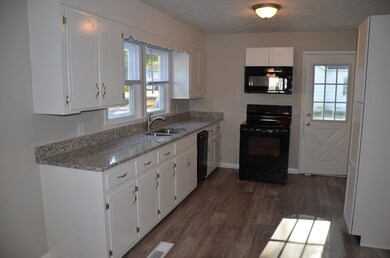 608 Polk St, Manchester, TN 37355 - photo 7